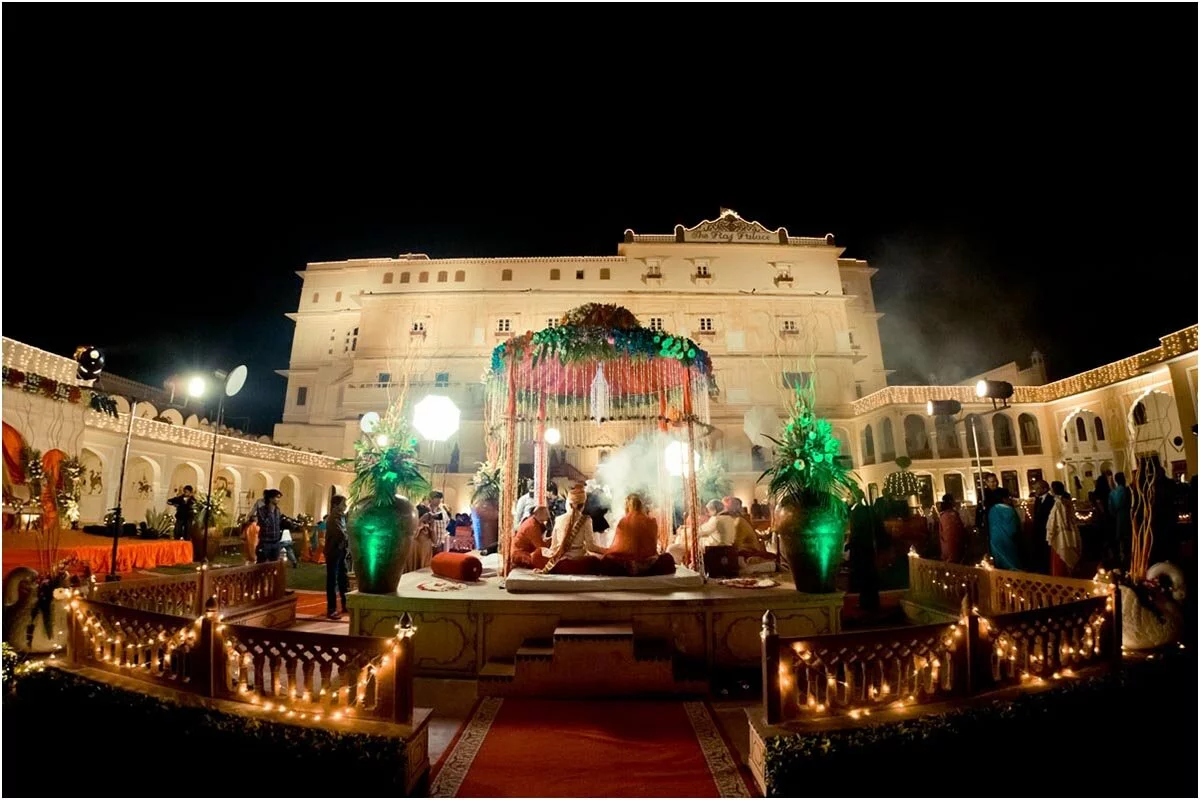Marwari Punjabi wedding candid wedding photography indian raj palace jaipur rajasthan (32)
